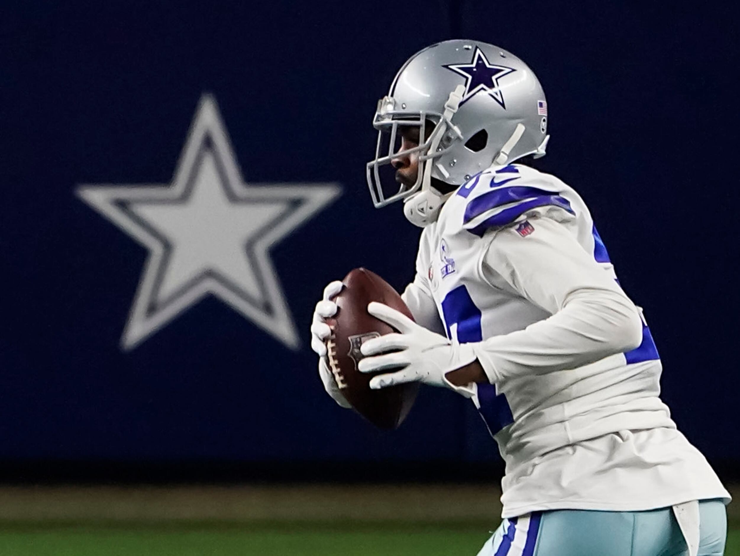 Trevon Diggs intercepts 2 more passes to lead Dallas Cowboys