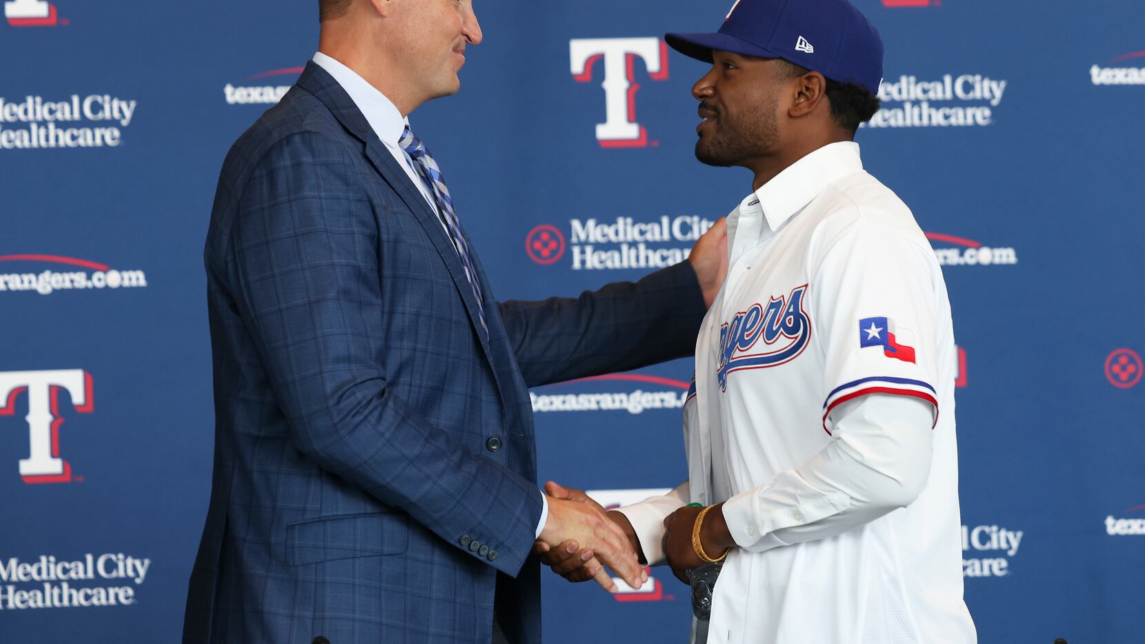 Rangers lay out plan of optimism, caution while introducing first-rounder Kumar  Rocker