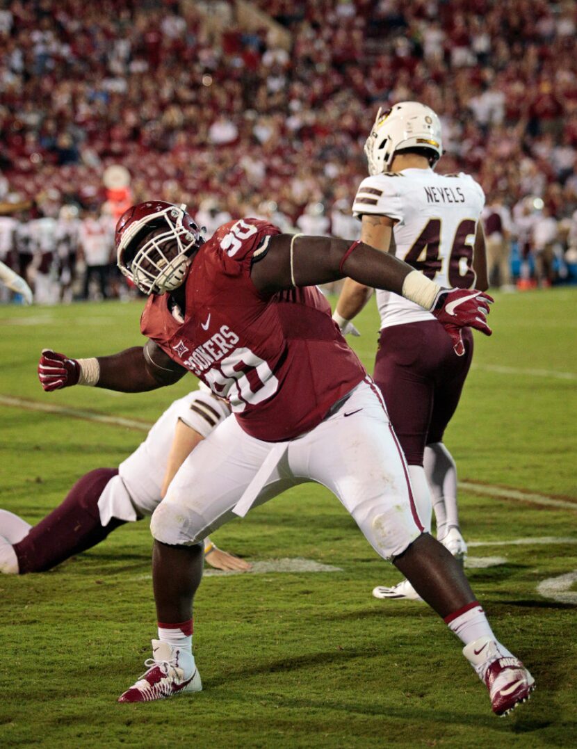 NORMAN, OK - SEPTEMBER 10 :  Defensive lineman Neville Gallimore #90 of the Oklahoma Sooners...