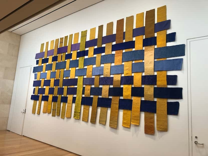 'Chaine et trame interchangeable' by Sheila Hicks