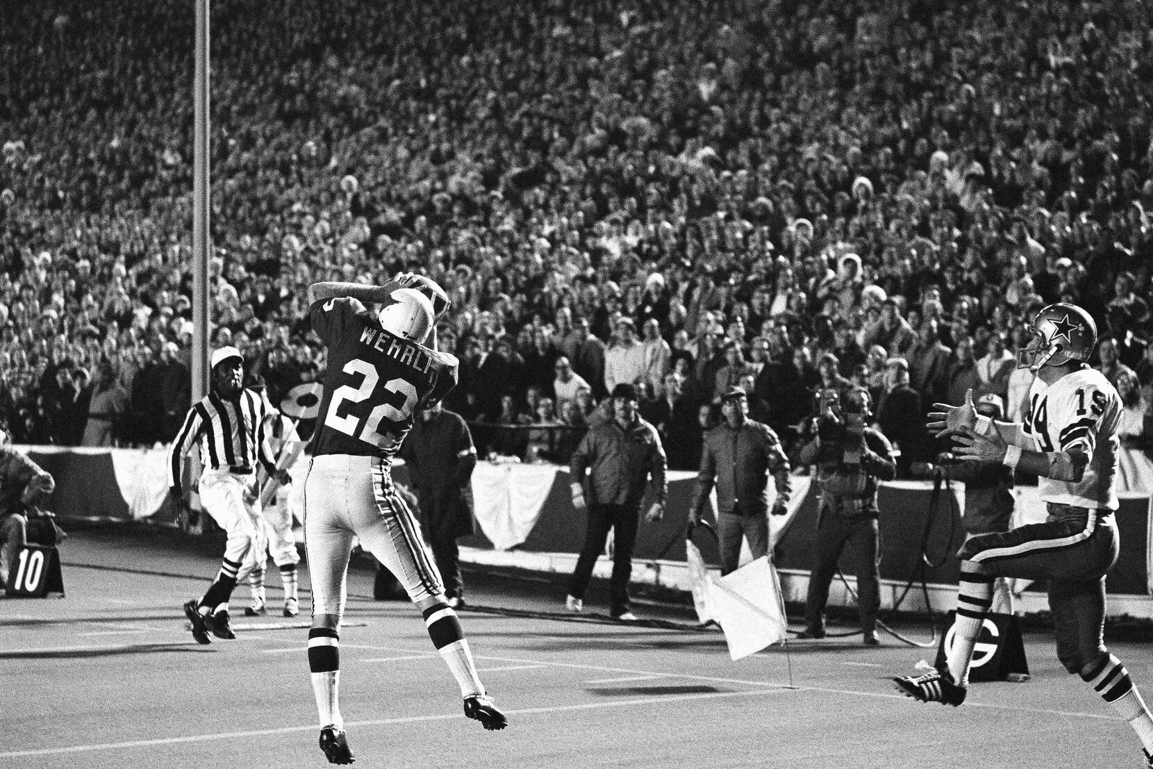 NFL replaced Cowboys with Cardinals on Thanksgiving twice in the 1970s 