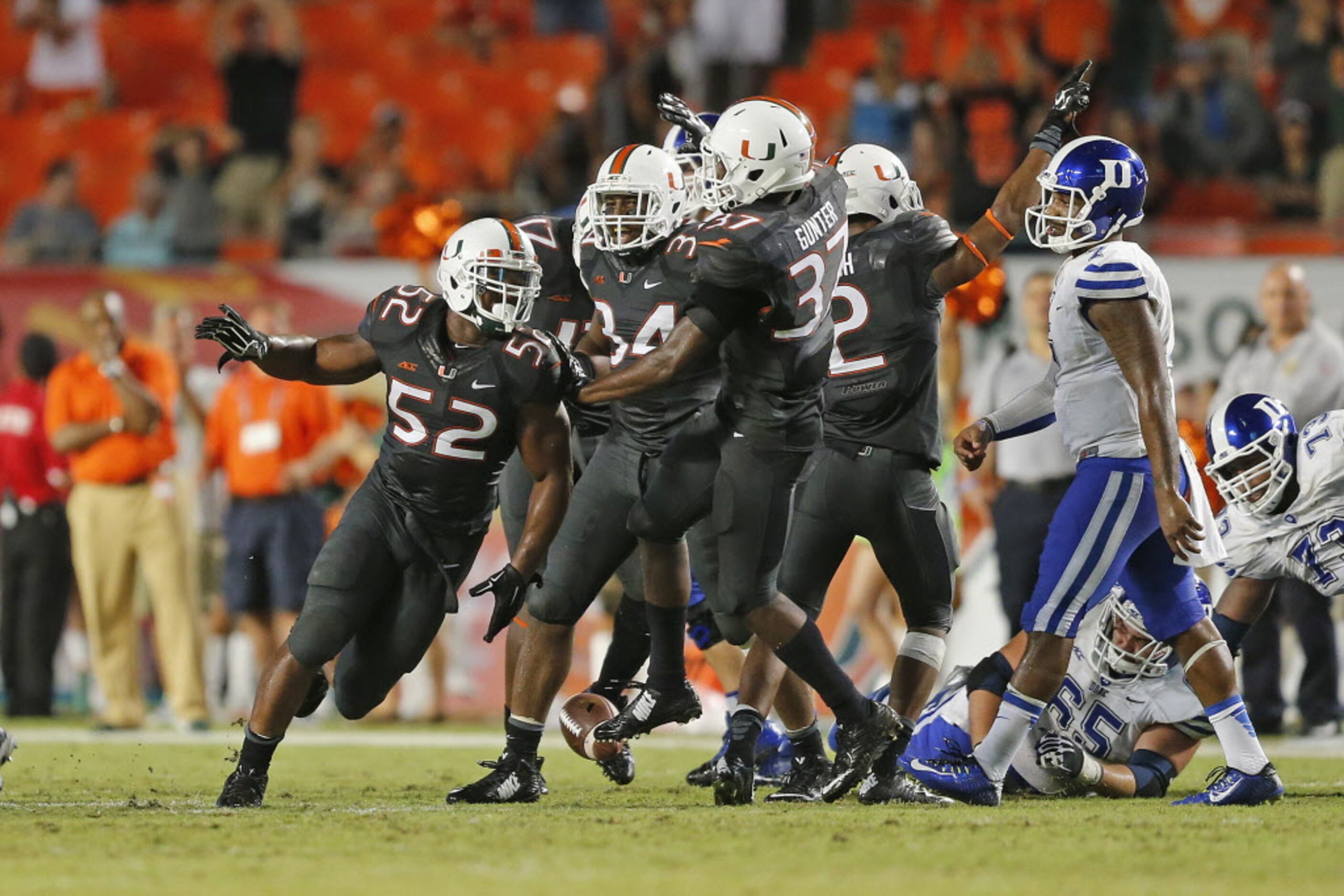 Miami's Denzel Perryman will make draft decision after bowl