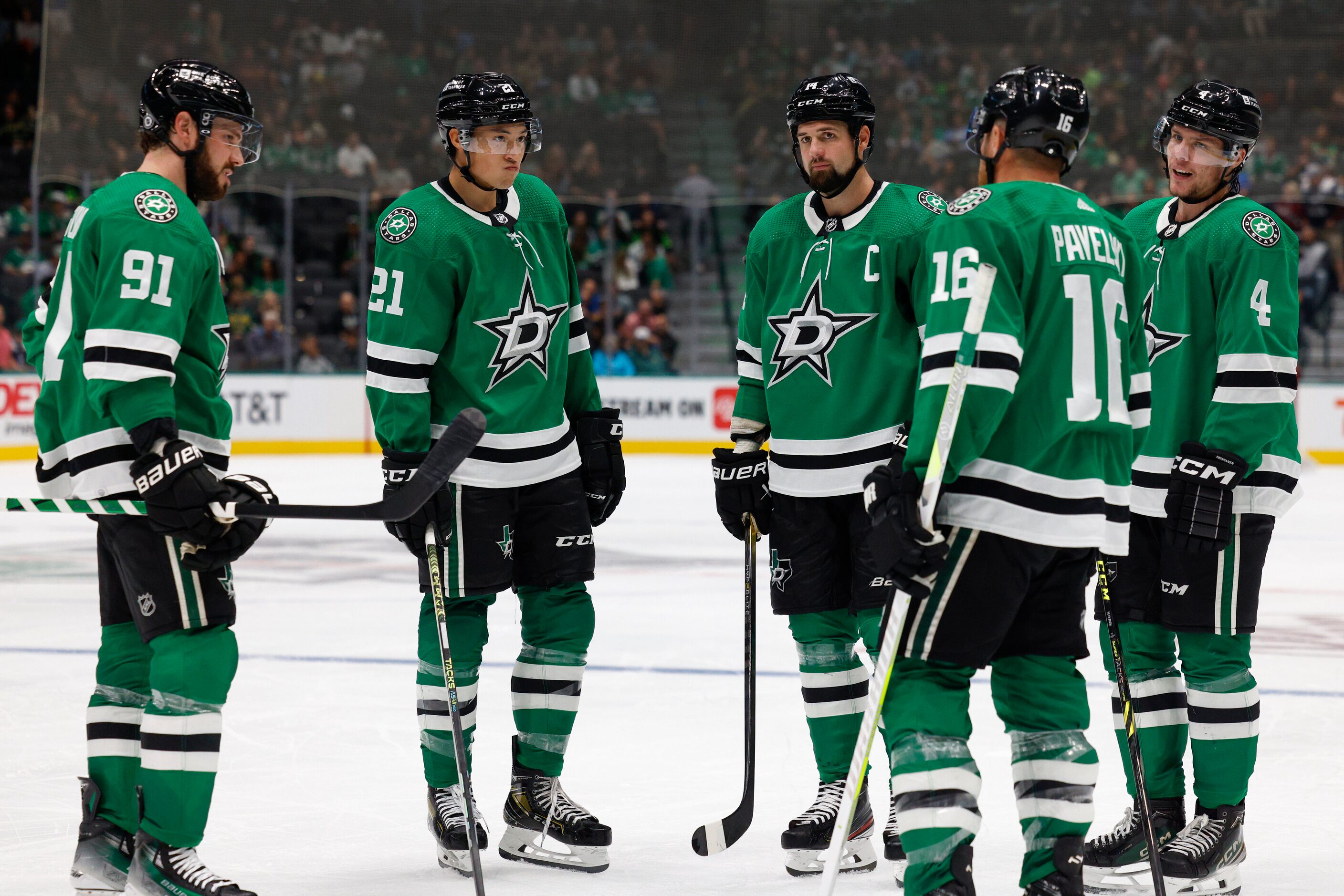 Dallas Stars center Tyler Seguin (91), left wing Jason Robertson (21), left wing Jamie Benn...