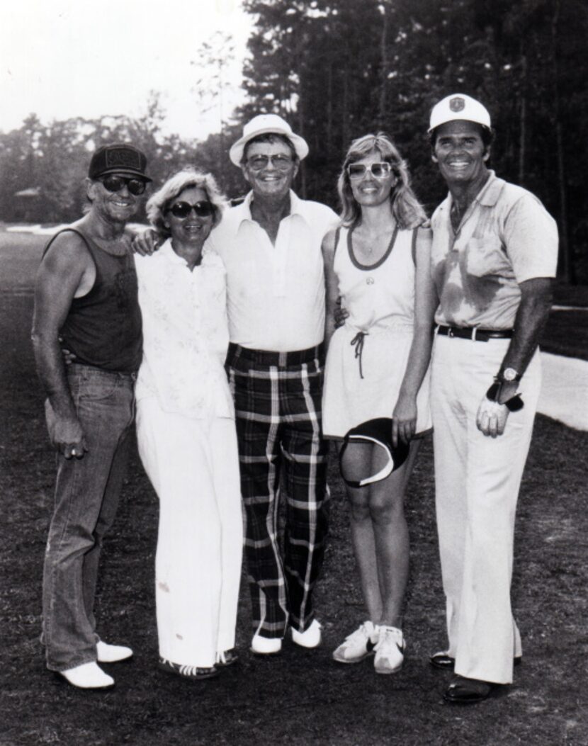 Willie Nelson, Mrs. Darrell Royal, Darrell Royal, Janie Fricke and James Garner.