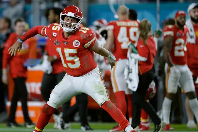 El quarterback de los Chiefs de Kansas City, Patrick Mahomes, busca ganar su segundo Super...