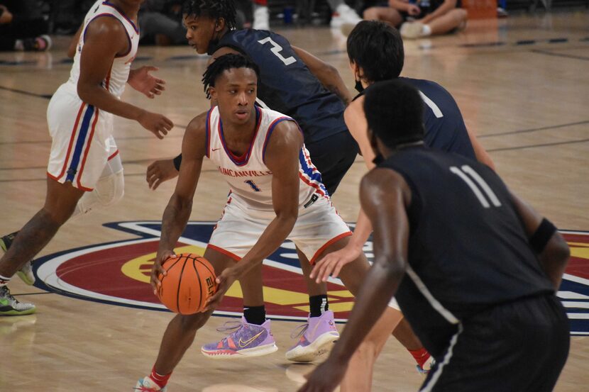 Duncanville junior Ron Holland Jr. scored 16 points and had nine rebounds in a 80-73 win...