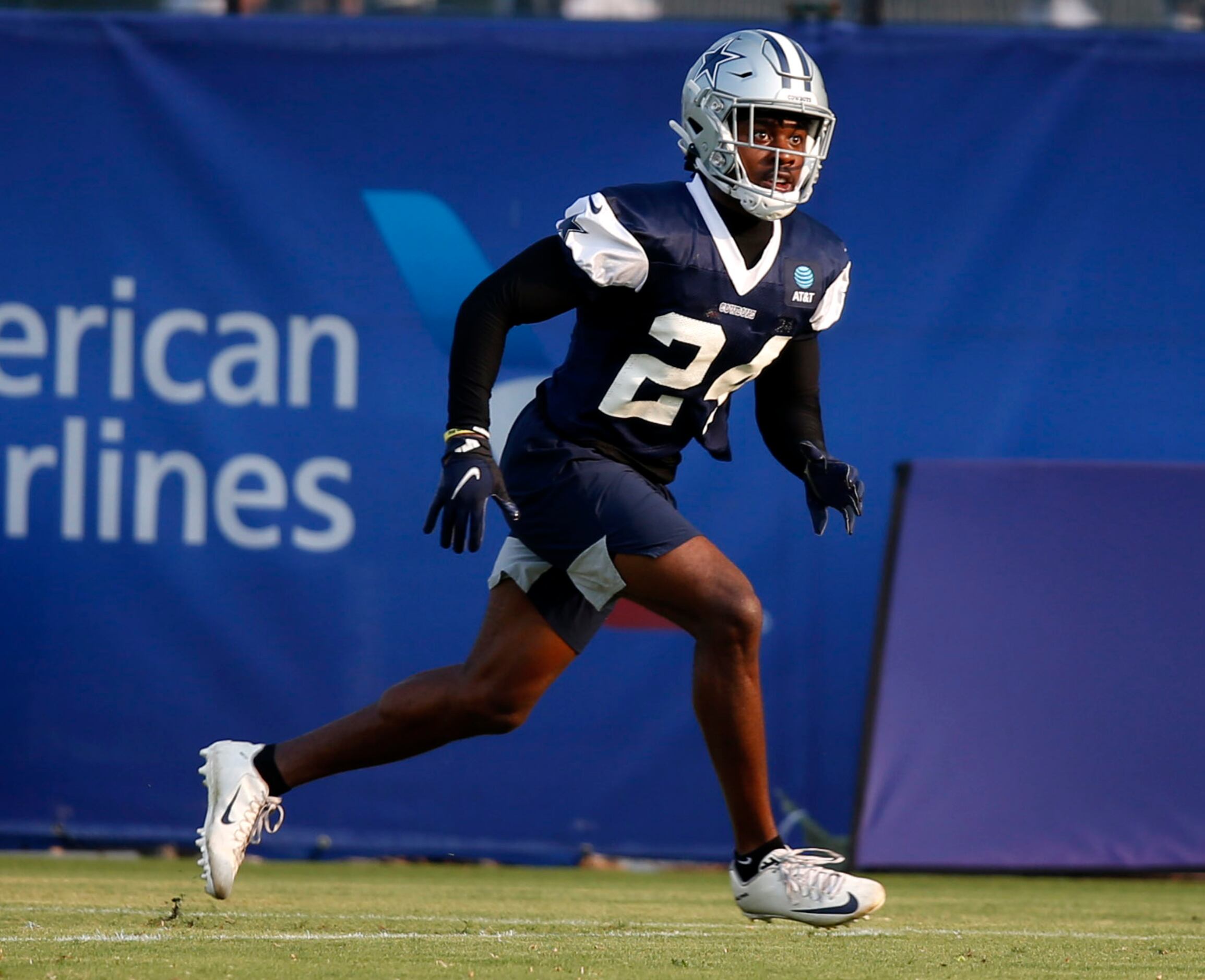 Cowboys fullback Jamize Olawale opts out of 2020 season