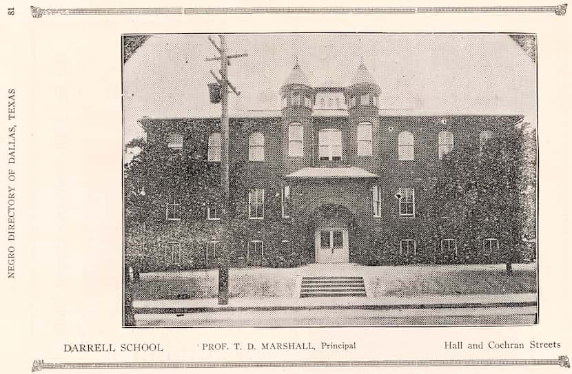 A photo believed to have been taken about 1930 of the B.F. Darrell School at 3212 Cochran...