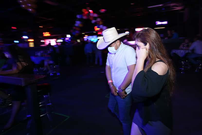 La discoteca Far West inició su reapertura(Photo Omar Vega / Al Dia Dallas)