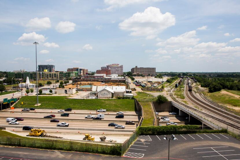  Texas Central Partners wants to put a high-speed train station near or over Interstate 30...