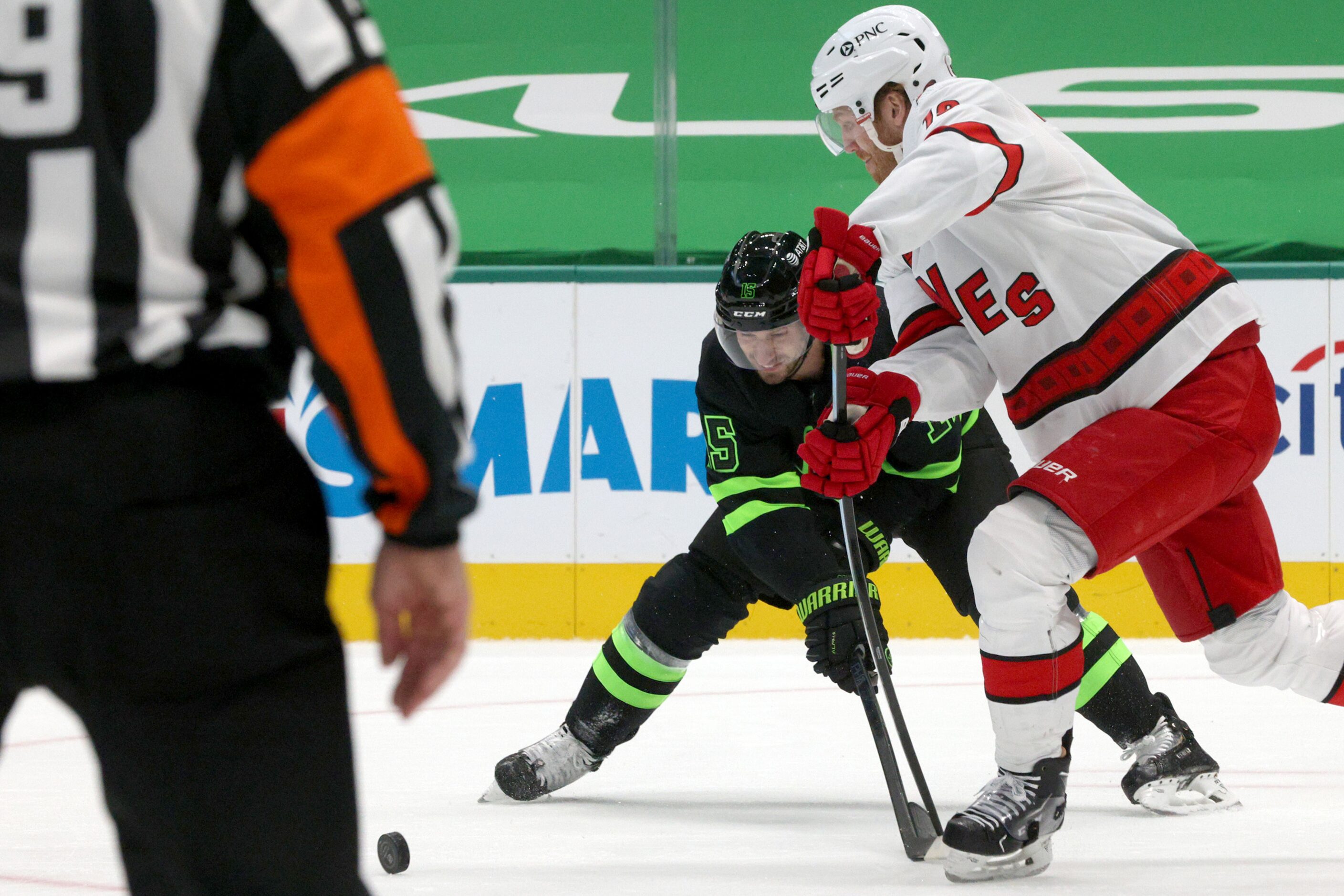 Dallas Stars left wing Blake Comeau (15) battles to retrieve possession of the puck from...