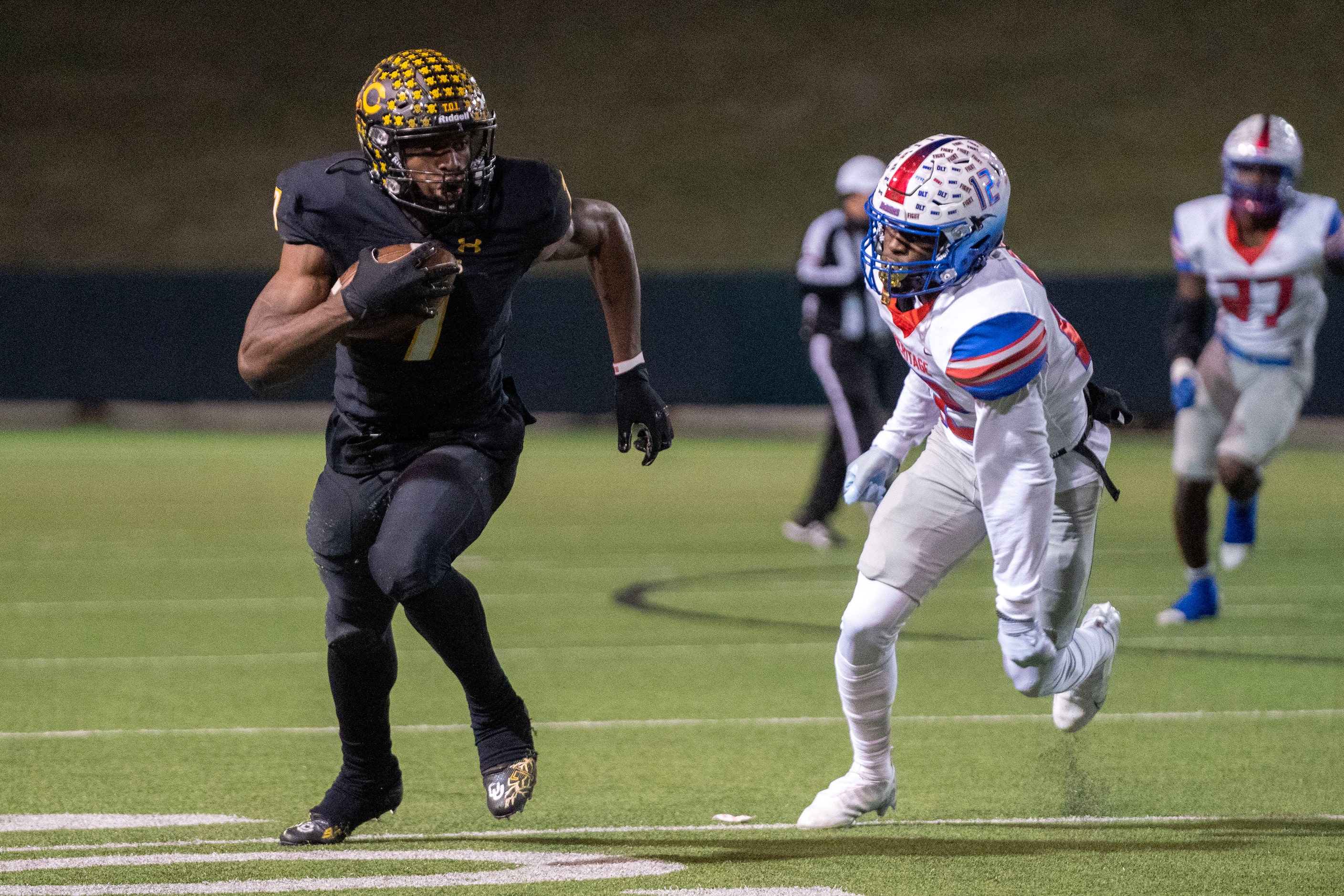 Crandall senior wide receiver Samuel Omosigho (7) runs past Midlothian Heritage senior...