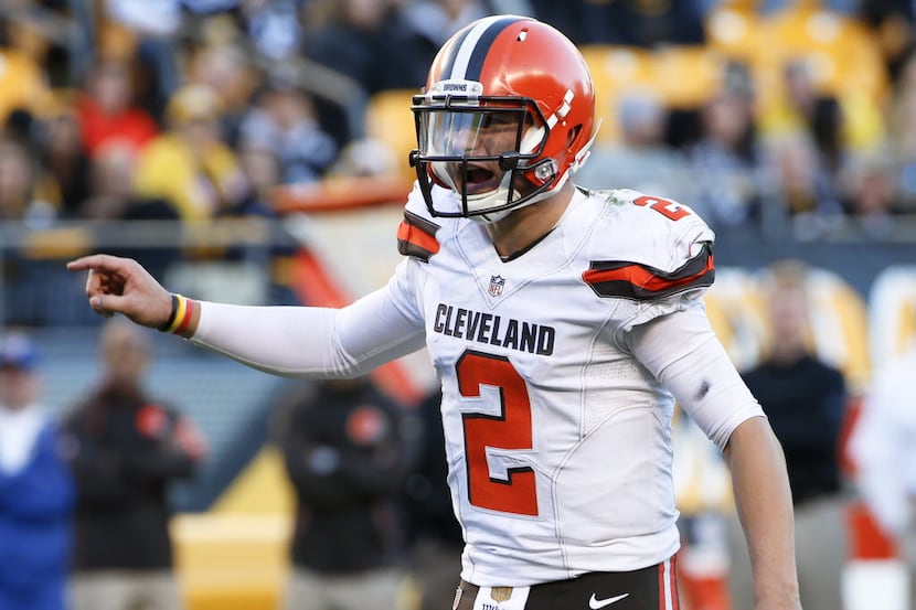 Cleveland Browns quarterback Johnny Manziel (2) plays during an NFL football game against...