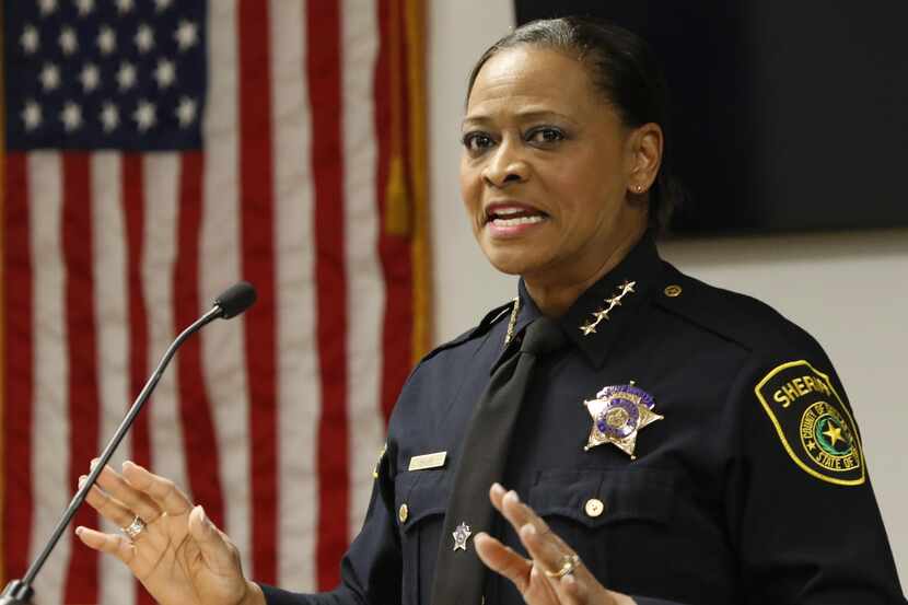 Marian Brown asumió el cargo como sheriff interina el 1 de enero. Busca ser elegida para...