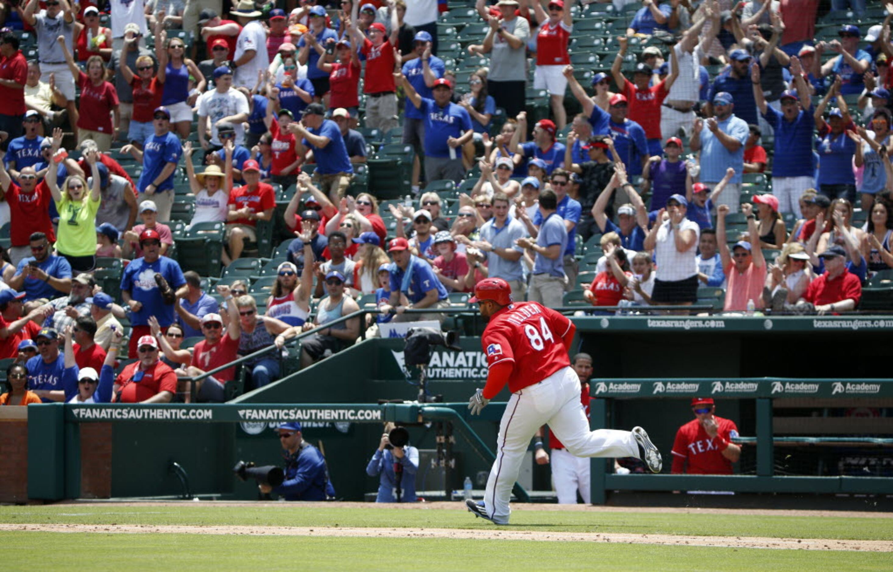 Rangers manager Bruce Bochy discusses club fighting through slumps