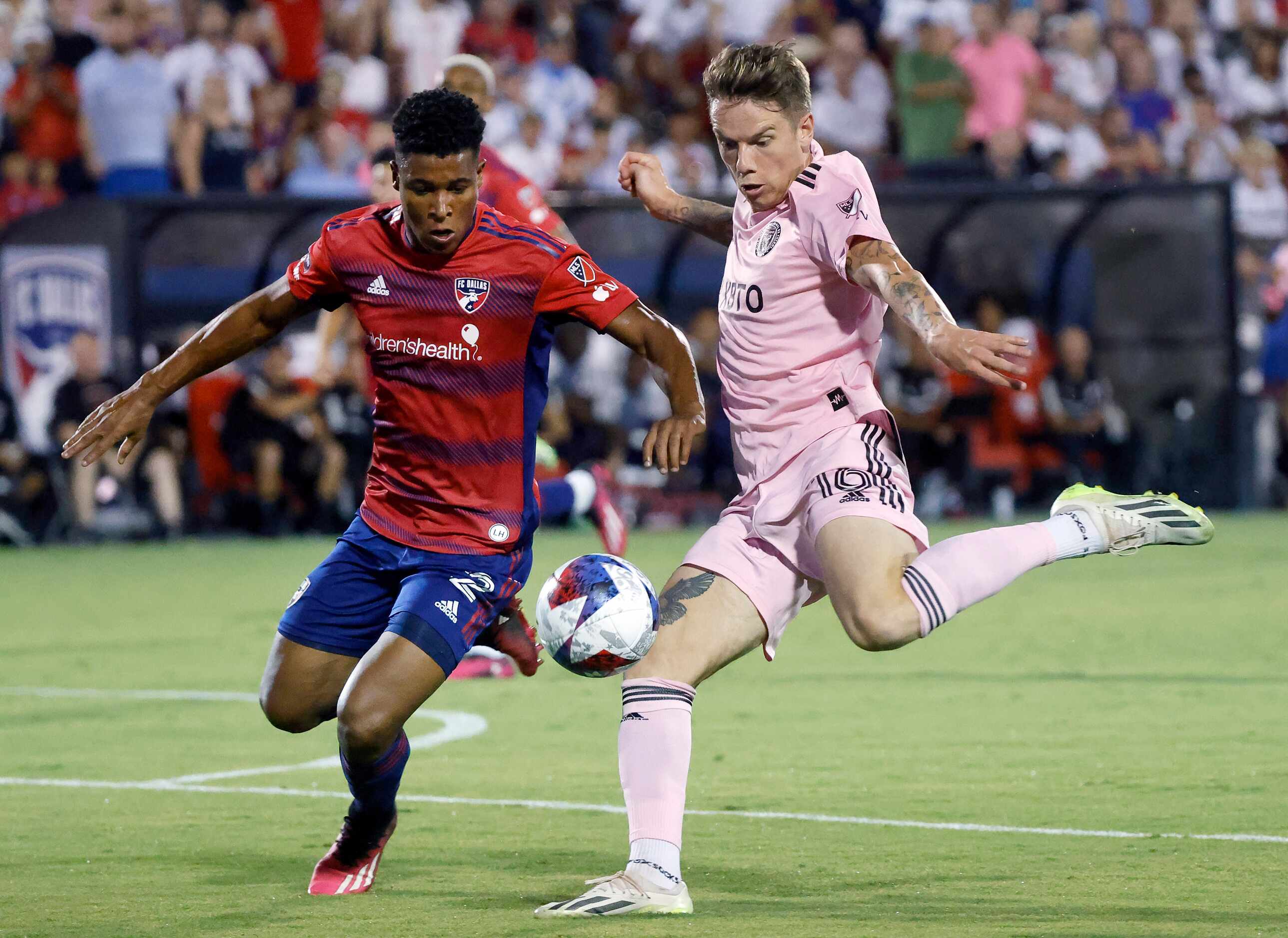 Inter Miami midfielder Robert Taylor (16) takes a first half shot against FC Dallas defender...