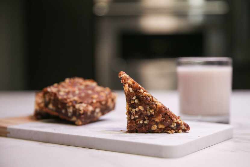 White Chocolate Chip Blondies with Nutella and Hazelnuts 