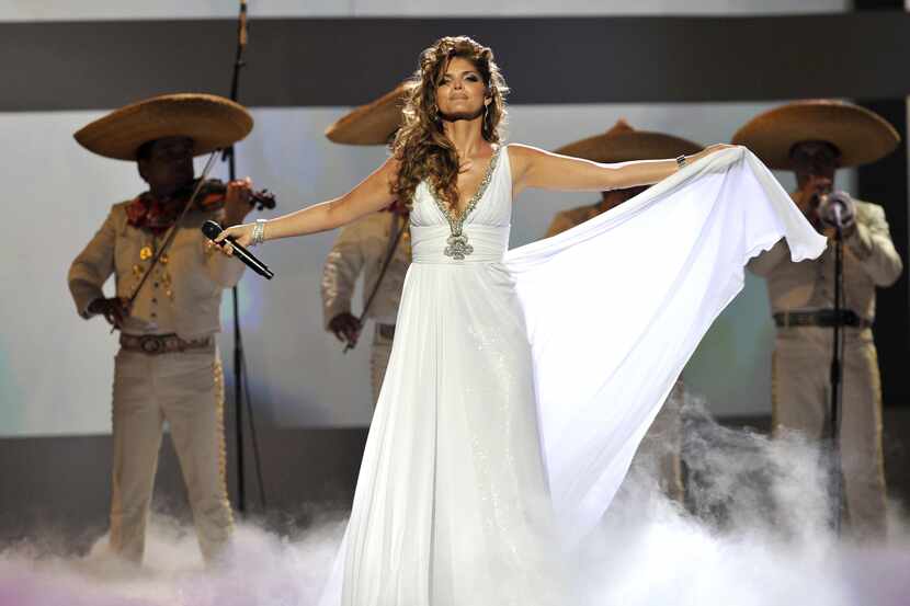 Ana Bárbara junto a Javier Aguilar traen el espectáculo “Cuando el Mariachi Suena el Mundo...