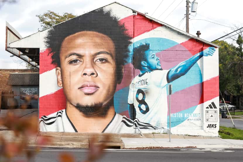  A mural of United States midfielder Weston McKennie at 938 W Davis Street, Tuesday, Nov....