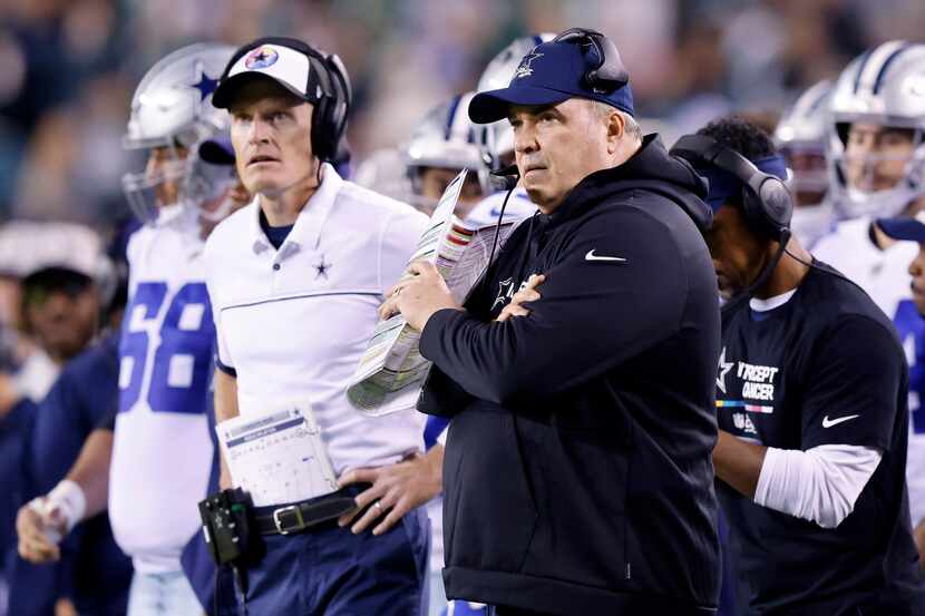Dallas Cowboys head coach Mike McCarthy and special teams coach John Fassel watch as the...