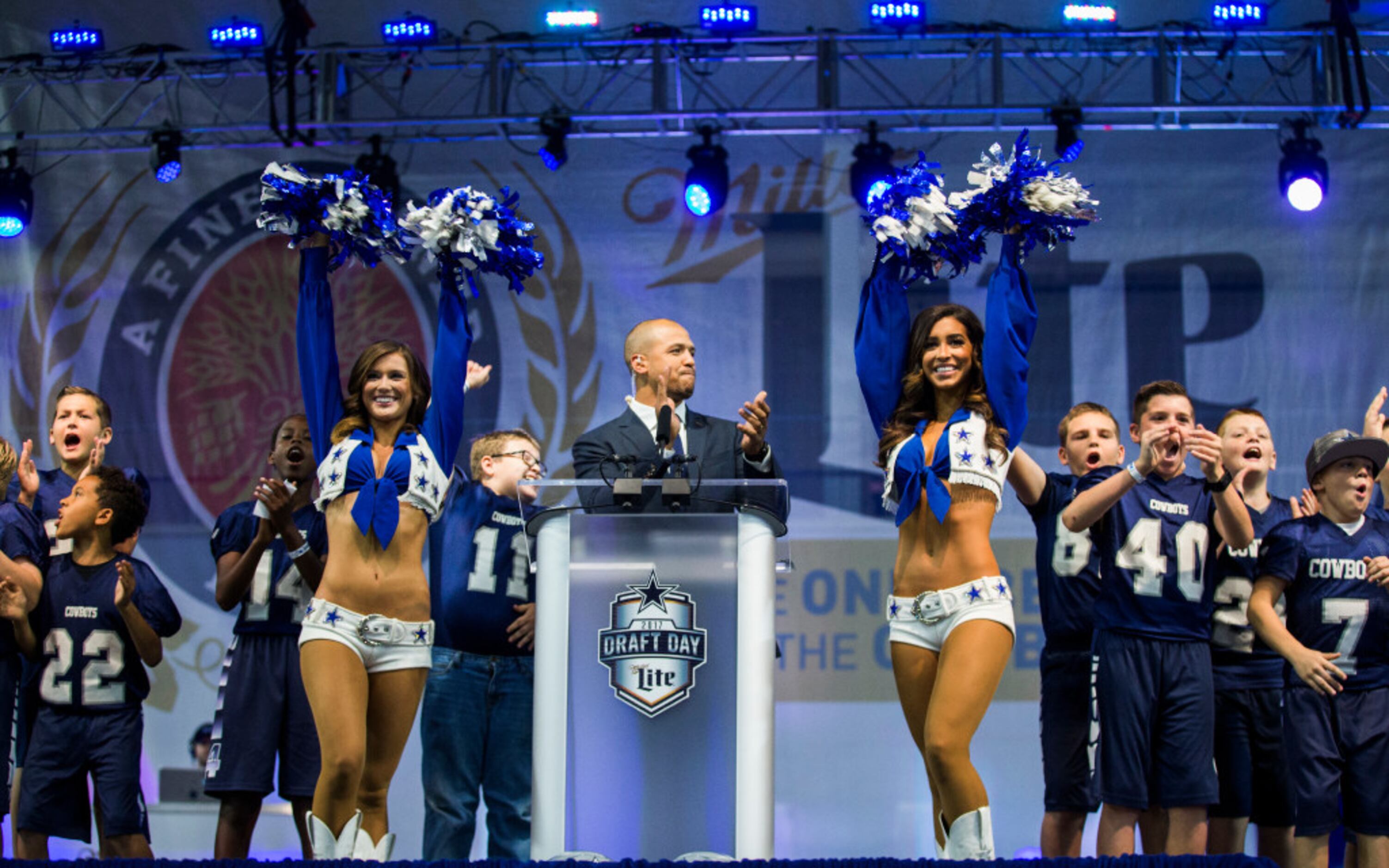 Dallas Cowboys - Draft party is kicking at The Star!