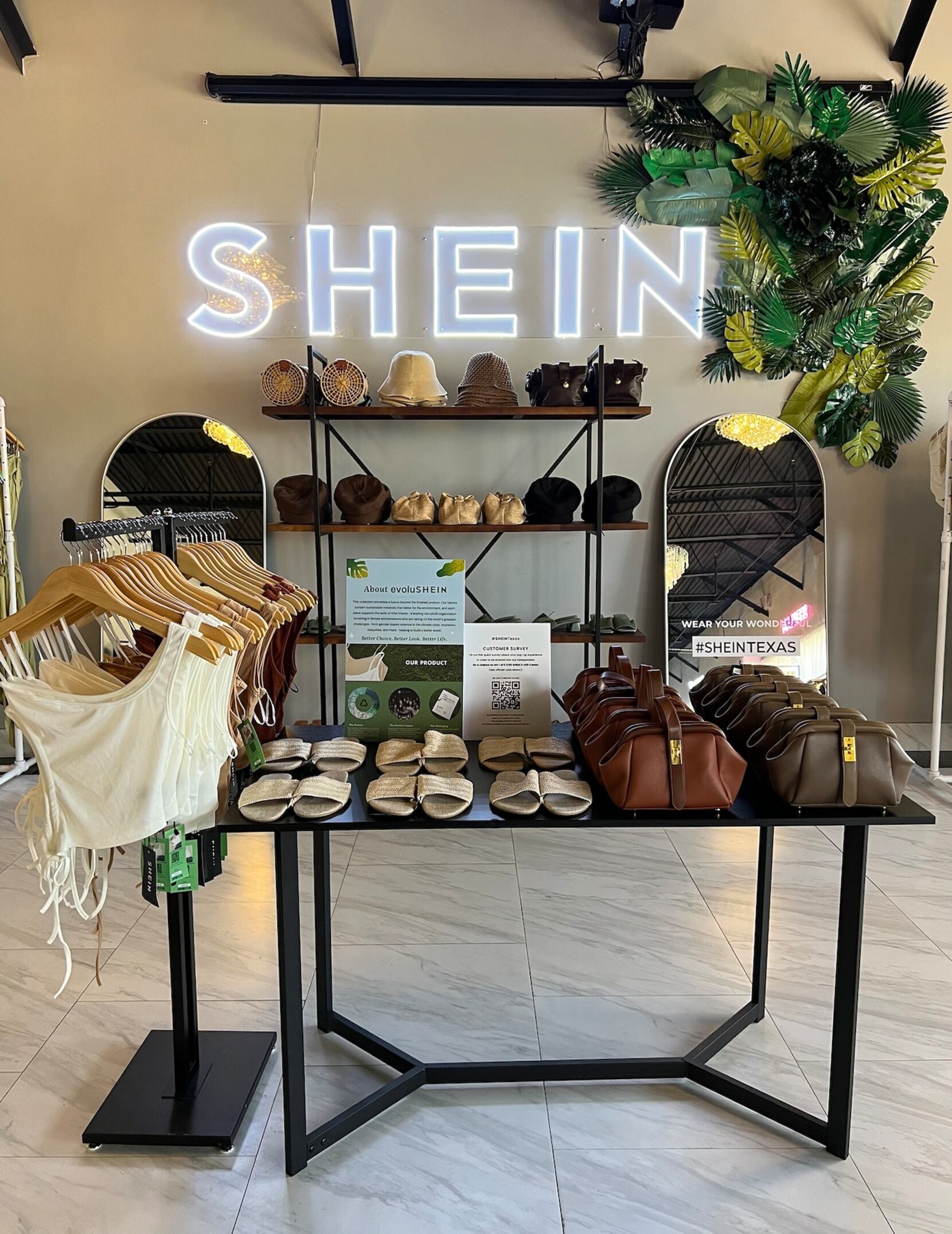 Massive Lines At Shein Pop-up Store In Plano, Texas - Local Profile