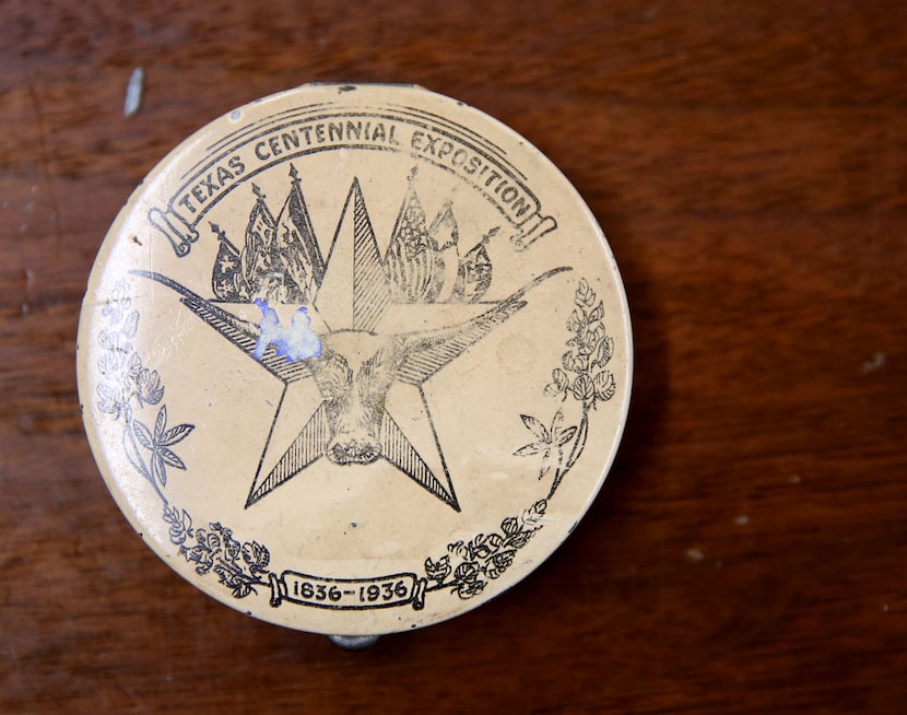 A makeup compact from the Texas Centennial Exposition in 1936.