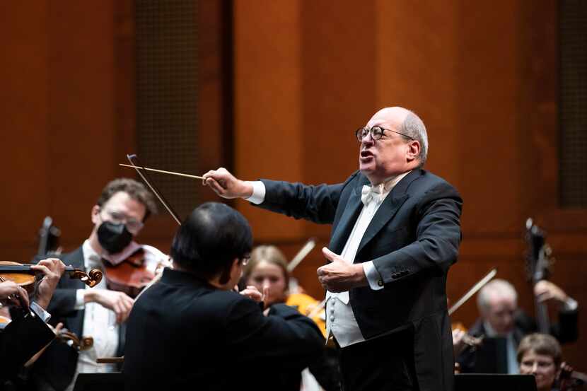 Music Director Robert Spano conducts the Fort Worth Symphony Orchestra at Bass Performance...