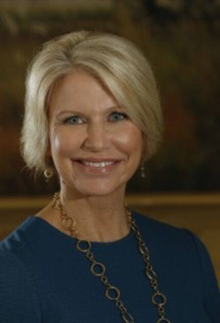  Susan Hawk