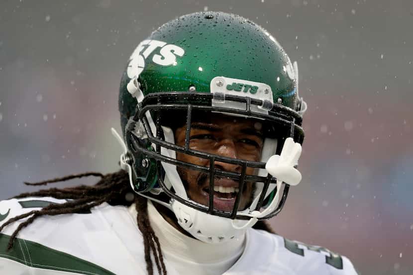 ORCHARD PARK, NEW YORK - DECEMBER 29: Maurice Canady #37 of the New York Jets reacts during...