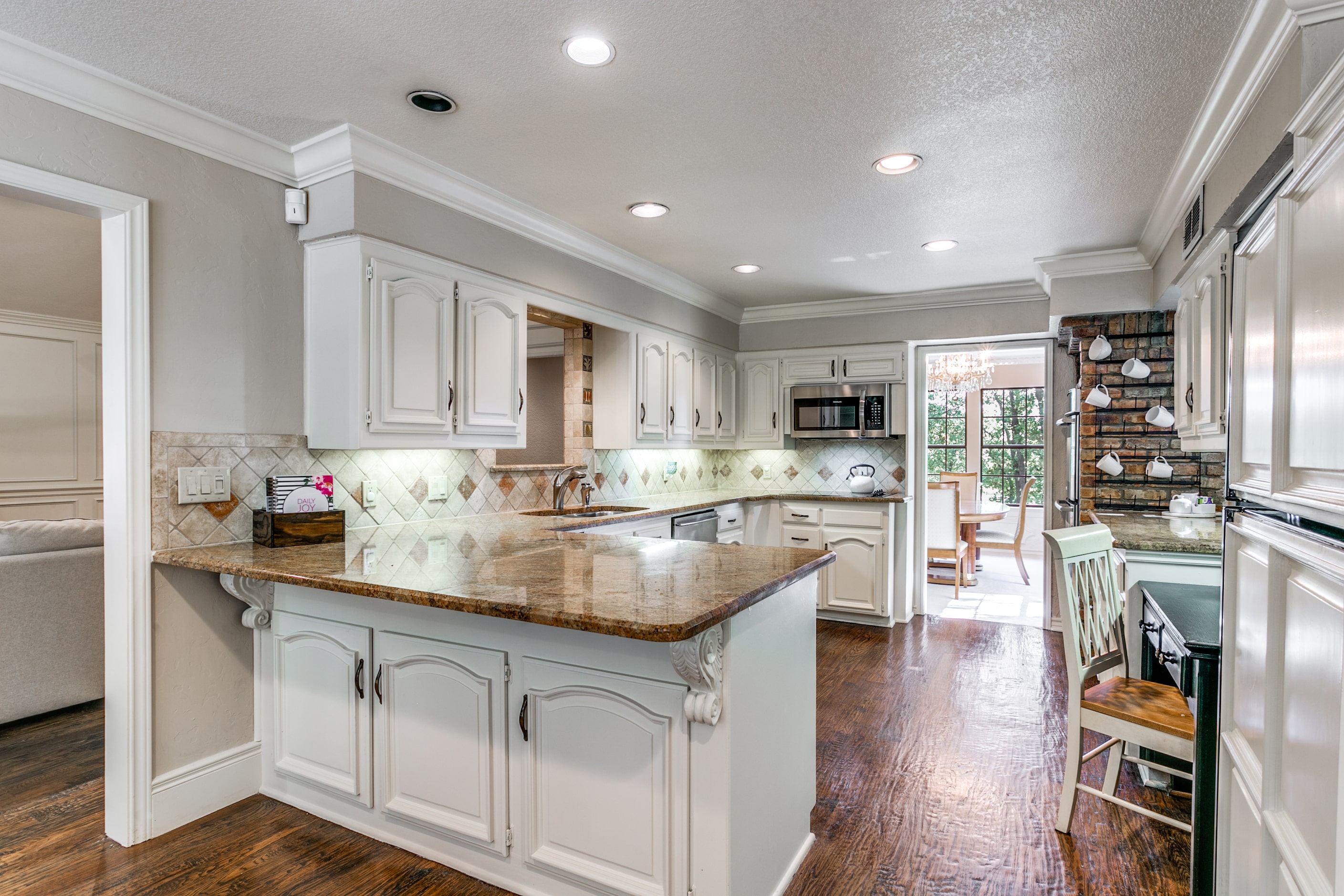 A look at the home at 3031 Parr Lane in Grapevine, TX.