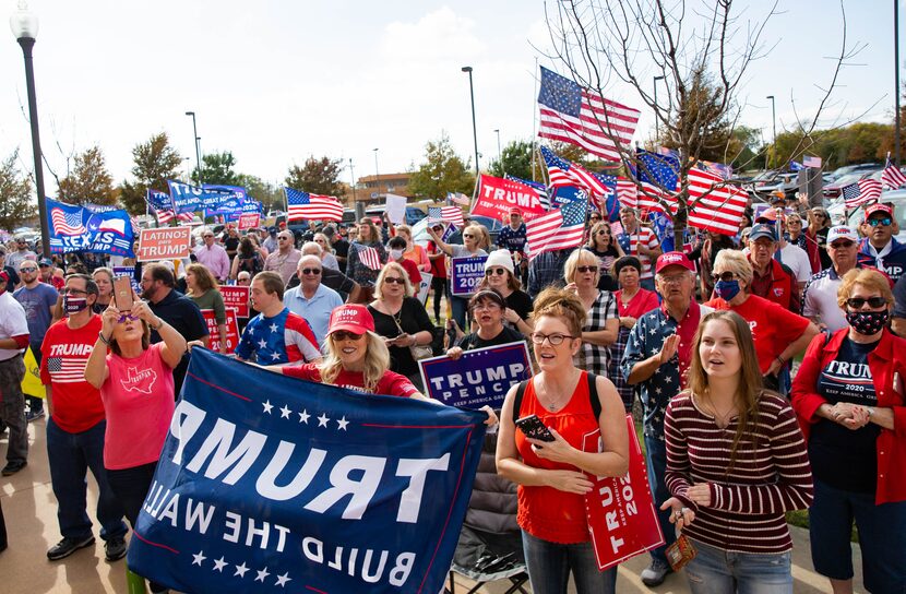 Simpatizantes del presidente Donald Trump durante el evento America is Great en Rockwall, el...