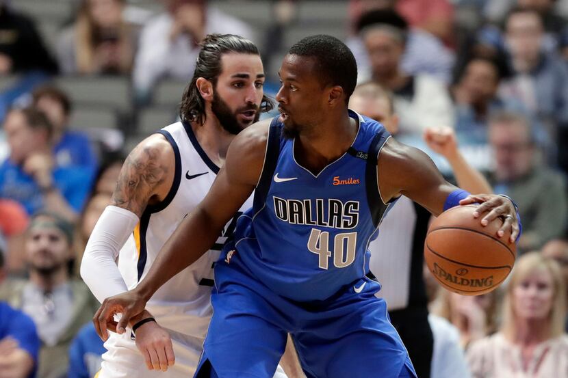 Dallas Mavericks forward Harrison Barnes (40) looks for an opening to the basket as Utah...