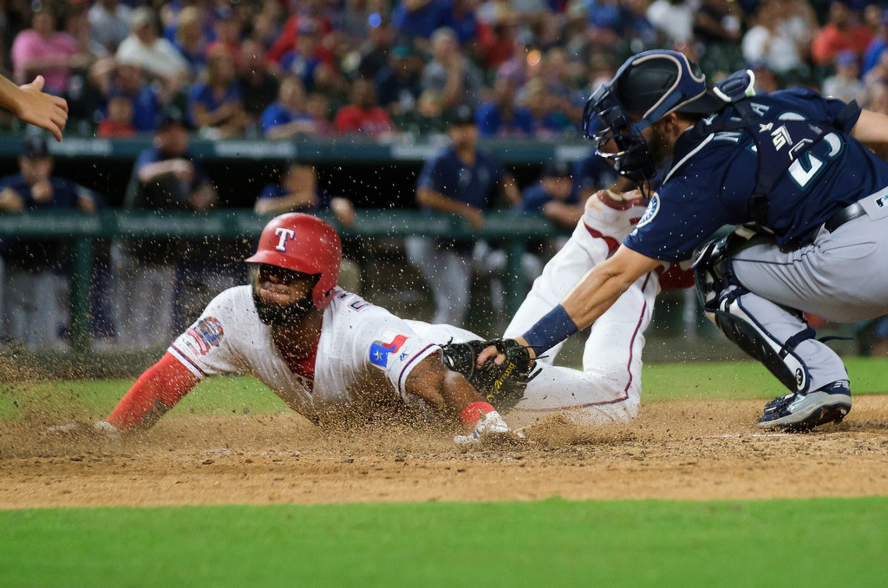 After retiring his jersey, the Rangers looked to Michael Young for  inspiration in walk-off win over Seattle