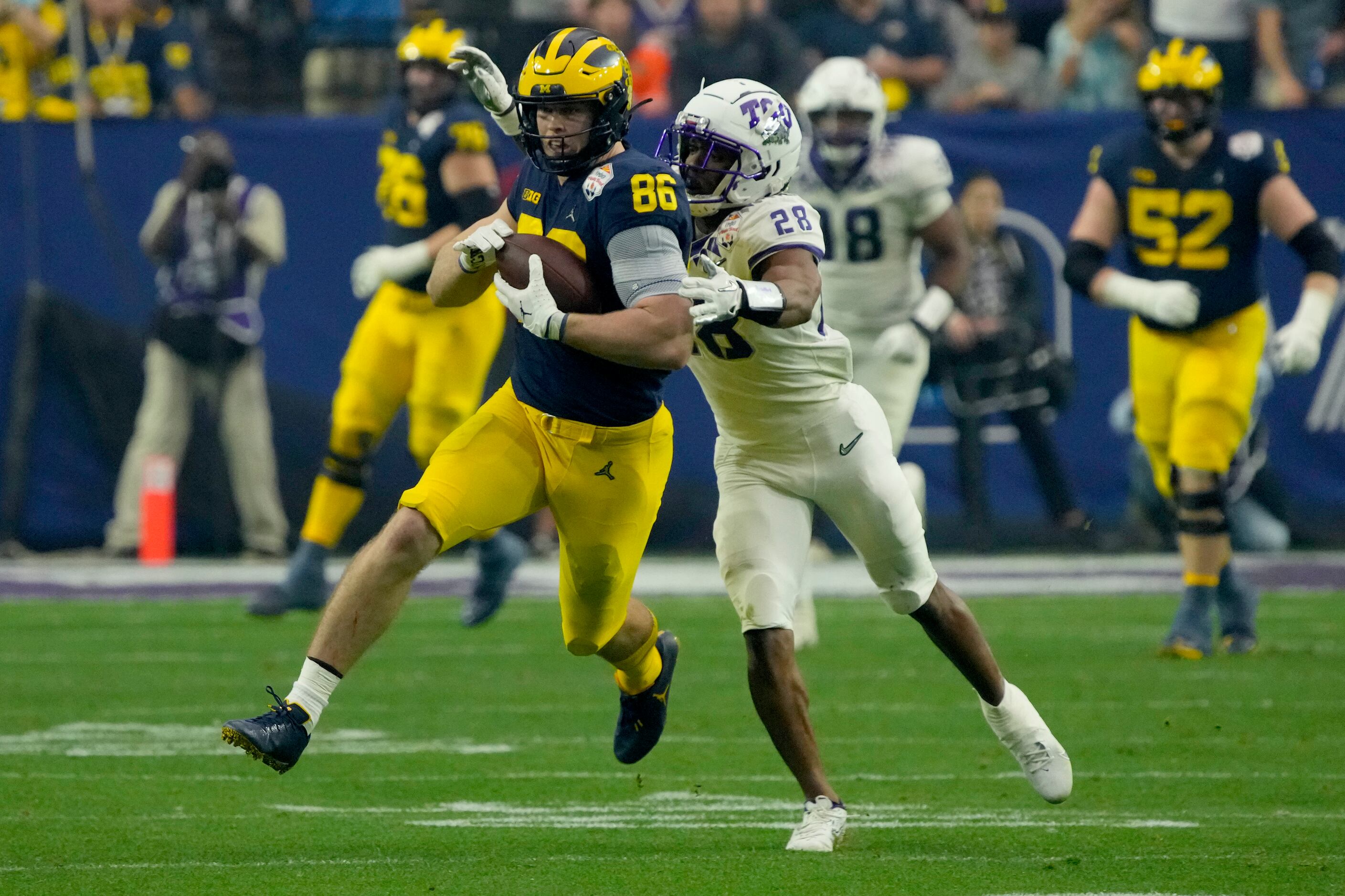 Cowboys Draft Luke Schoonmaker, Michigan TE With 58th Pick In The 2023 NFL  Draft