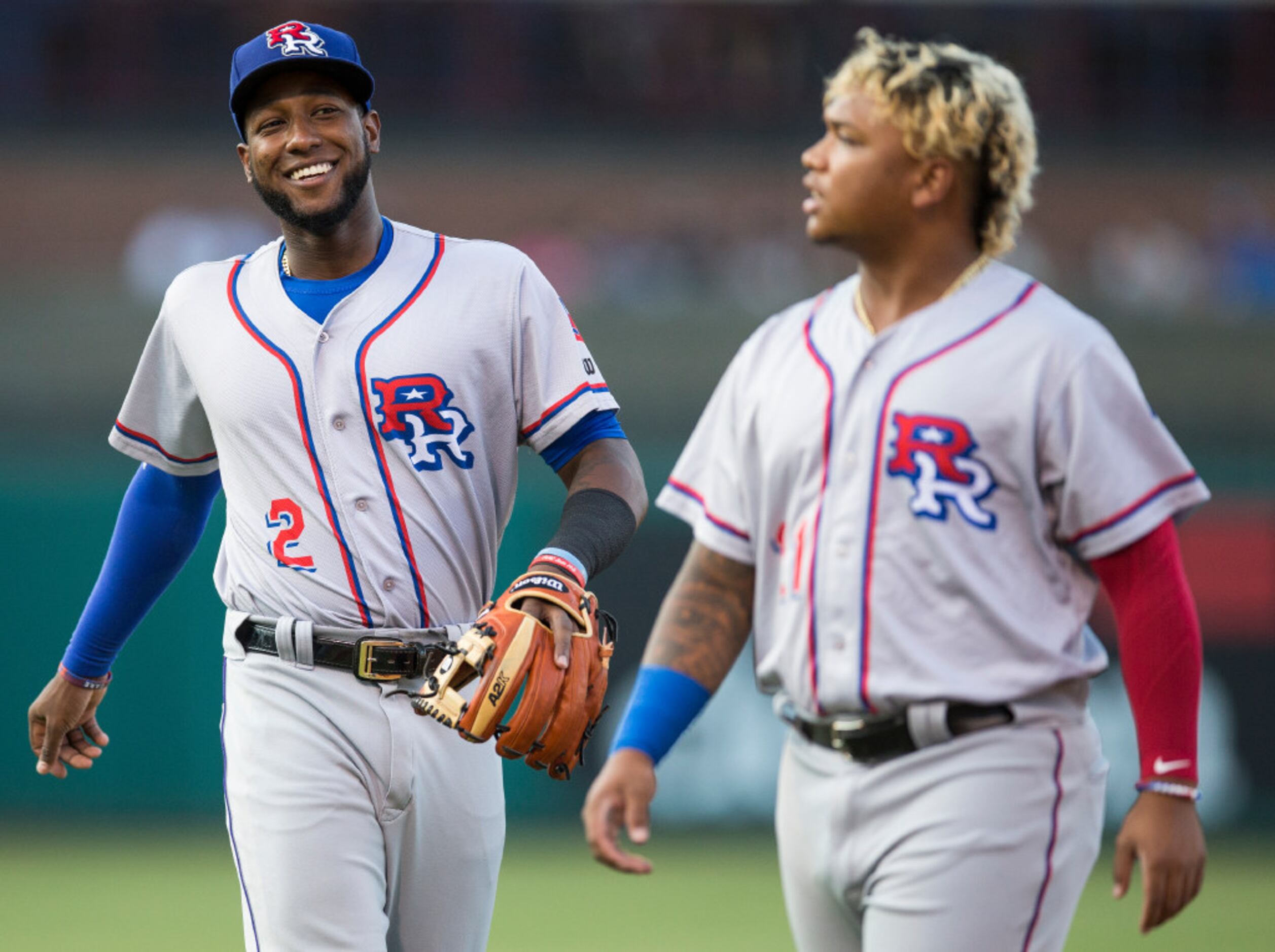 Rangers top prospect Jurickson Profar doesn't mind switching positions