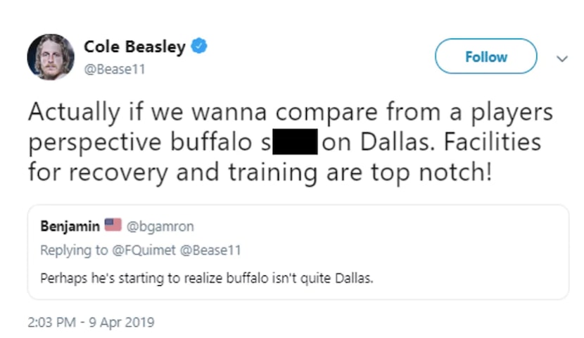 Tuit de Cole Beasley (palabra tachada es un improperio)