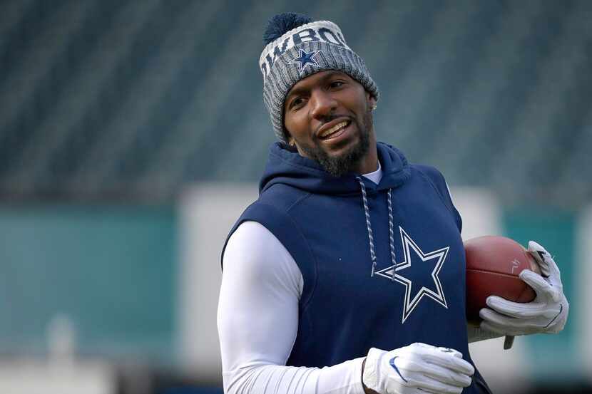 Dallas Cowboys wide receiver Dez Bryant warming up before action against the Philadelphia...