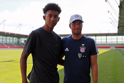 Chris Richards (left) with Bayern's Head of Youth Development, Jochen Sauer. 