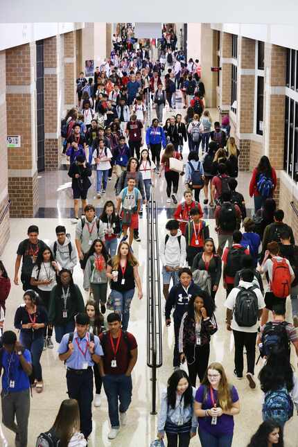 Students walk to class at Frisco ISD's Liberty High School on Thursday. (Rose Baca/The...