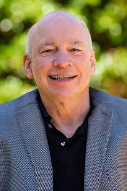 Headshot of Dr. Robert J. Stern, UTD Sustainable Earth Systems Sciences