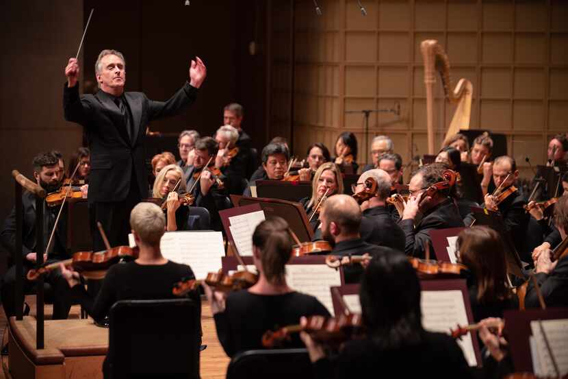 James Conlon conducts the Dallas Symphony Orchestra in Shostakovich's Festive Overture, Op....