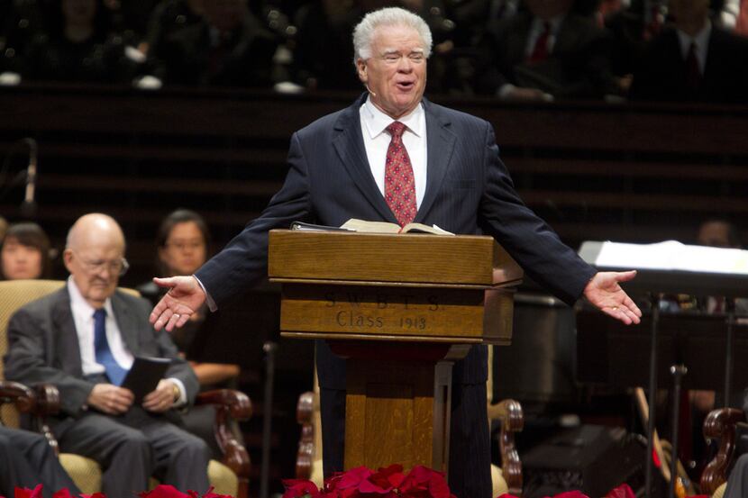 Paige Patterson delivers a speech in December 2011.