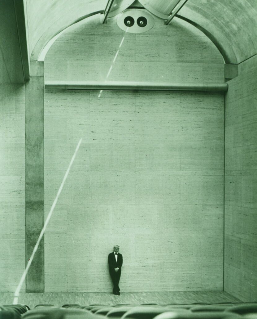 Louis Kahn in the auditorium of the Kimbell Art
Museum, 1972
  Kimbell Art Museum, photo:...