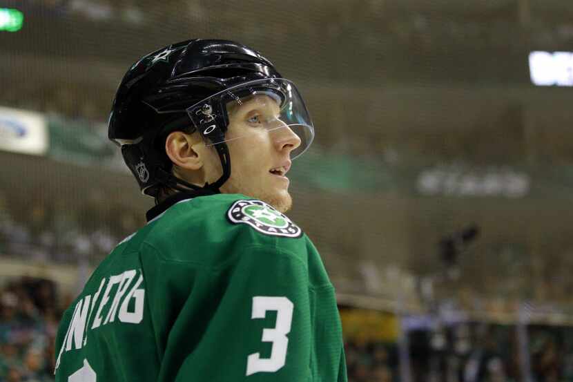 Dallas Stars defenseman John Klingberg (3) catches his breath before a face-off with the St....