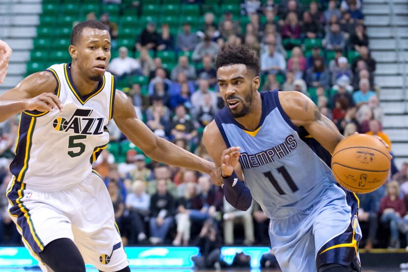 Jan 2, 2016; Salt Lake City, UT, USA; Memphis Grizzlies guard Mike Conley (11) dribbles the...