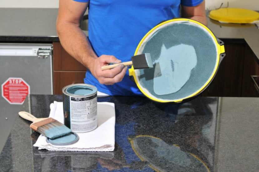 Sloshing paint can be corraled with this clever gadget.