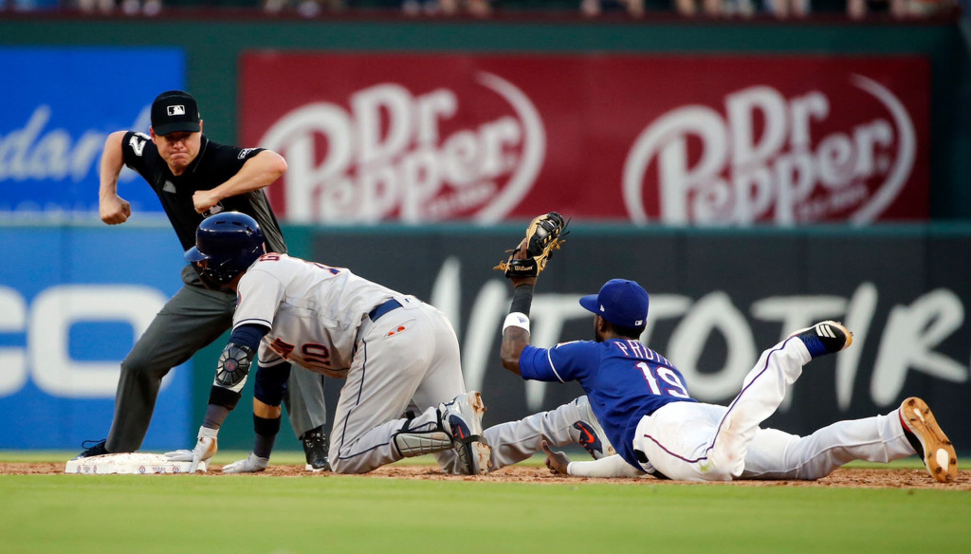 Arlington ballpark a special place for Astros' Evan Gattis