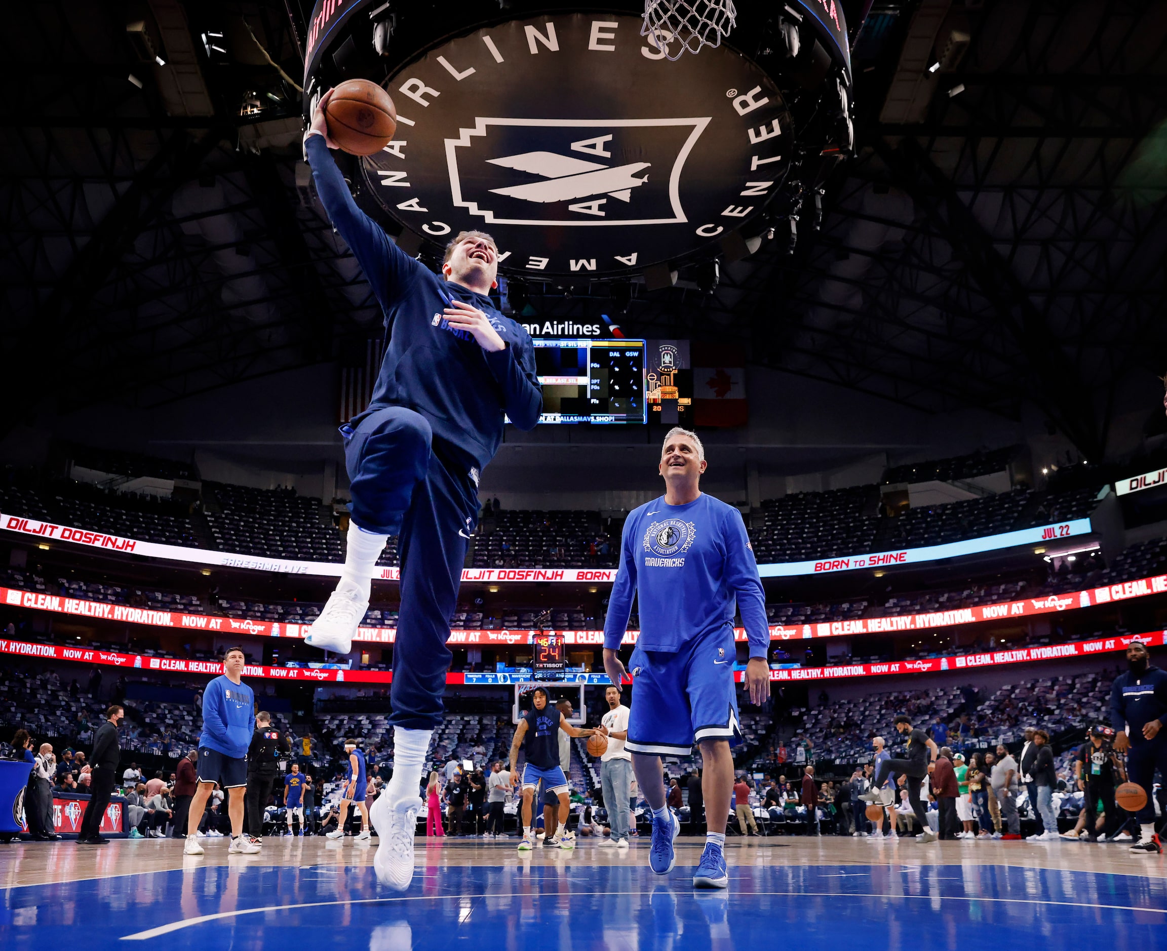 Dallas Mavericks guard Luka Doncic (77) warms up before Game 3 of the NBA Western Conference...