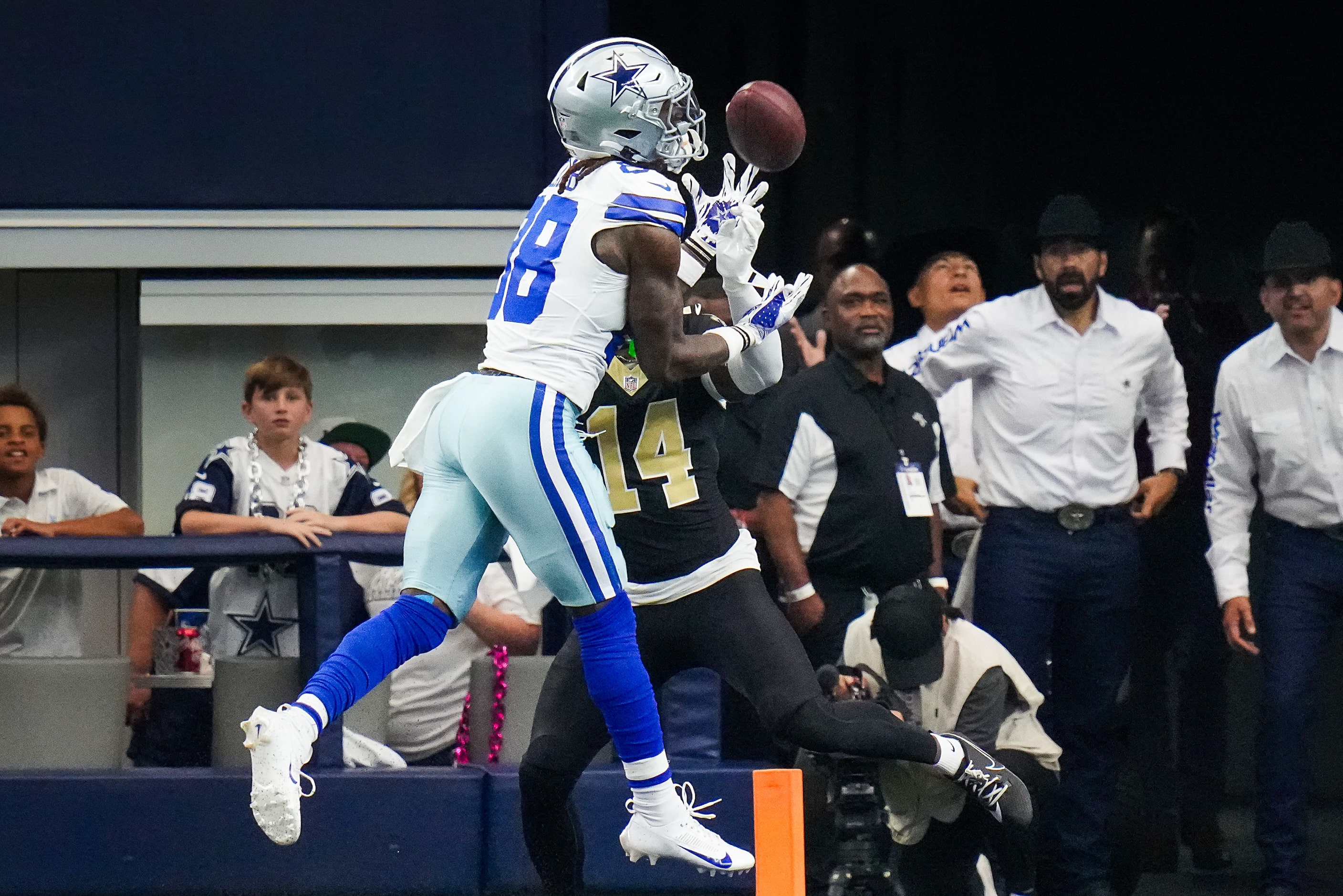 New Orleans Saints defensive back Kool-Aid McKinstry (14) breaks up a pass intended for...